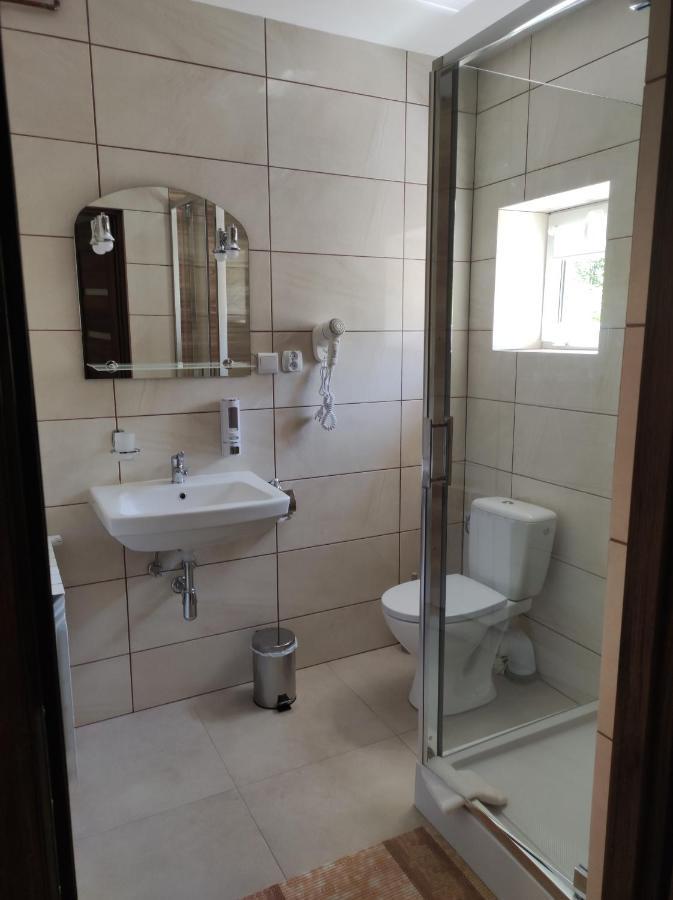 Rezydencja Bukowy Dwor Czarna  Exterior foto