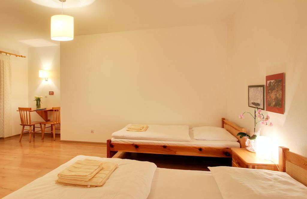 Rezydencja Bukowy Dwor Czarna  Zimmer foto